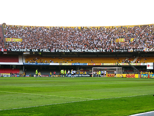Estádio Cícero Pompeu de Toledo mais conhecido como Estádio do Morumbi - Torcida do Corinthians - Gaviões
