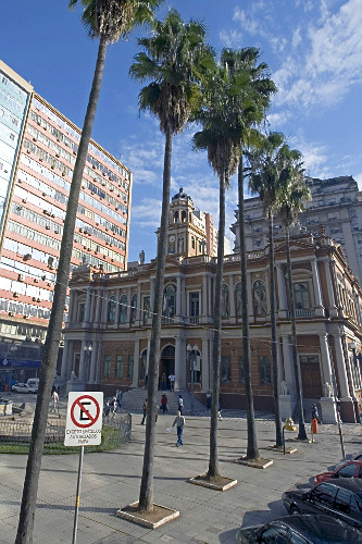 Predio da prefeitura de Porto Alegre no centro da cidade - RS