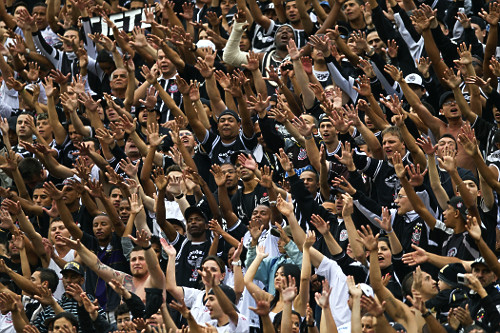 Torcida do Esporte Clube Corinthians durante a partida entre Ceará e Corinthians - Estádio do Pacambú