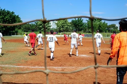 Jogo de futebol de várzea - time do Barão jogando com Ursal no campo do Marambaia - bairro da Casa Verde