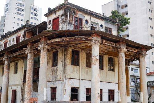 Palecete do Centro Cultural da Vila Itororó - conjunto arquitetônico de 1922 em processo de restauração 