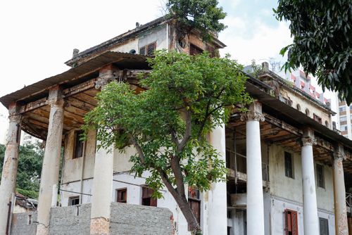Palacete do Centro Cultural da Vila Itororó - conjunto arquitetônico de 1922 em processo de restauração 