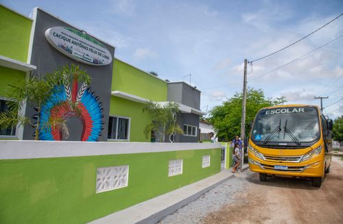 Escola Municipal Indígena de Ensino Fundamental Cacique Antônio Felix de Lima na Aldeia Tramataia da etnia P