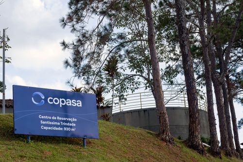 Placa da COPASA Companhia de Saneamento de Minas Gerais - Centro de Reservação Santíssima Trindade
