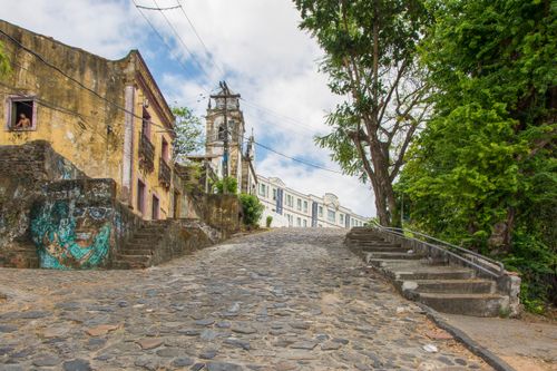 Ladeira da Misericórdia - ao fundo torre da igreja do Hospital Santa Casa de Misericórdia extinto em 1860 - 