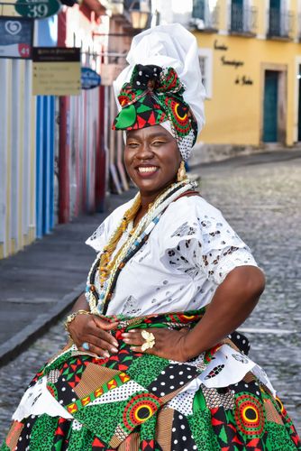 Baiana do receptivo no Pelourinho - centro histórico