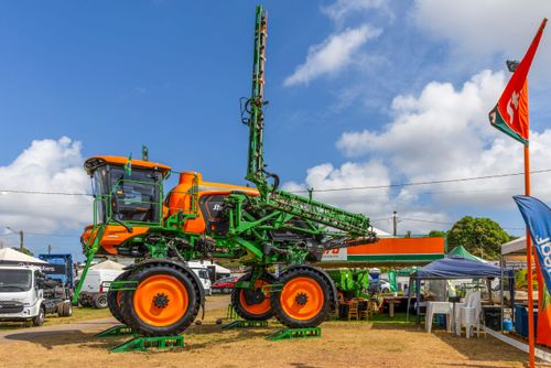 03TS305