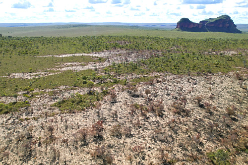 Vista de drone do Morro do Sapato - Parque Estadual do Jalapão