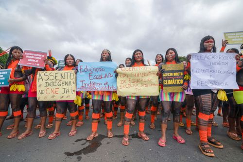 Mulheres indígenas apresentam suas reivindicações durante o 21º ATL Acampamento Terra Livre - Esplanada do