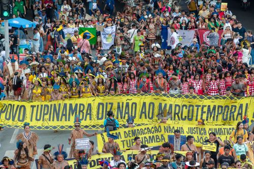 Ato pela demarcação e contra o Marco Temporal no 21º ATL Acampamento Terra Livre - mobilização indígena