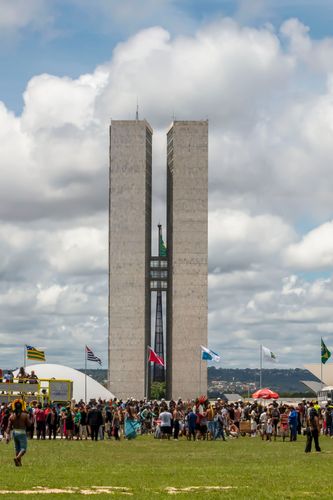 Ato pela demarcação e contra mineração em terras indígenas no 21º ATL Acampamento Terra Livre - mobiliza
