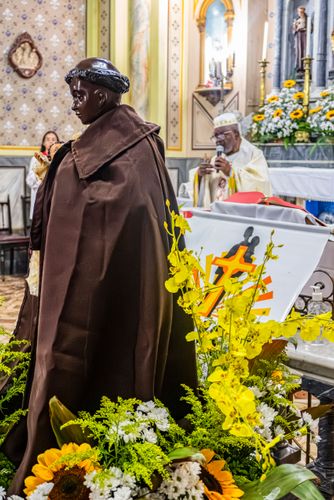 Missa da celebração dos 300 anos de São Benedito na Igreja Nossa Senhora do Rosário dos Pretos