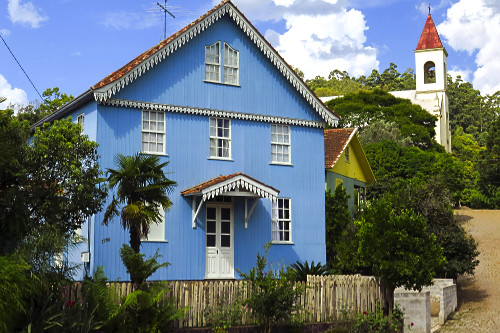 Casa com arquitetura típica italiana - 