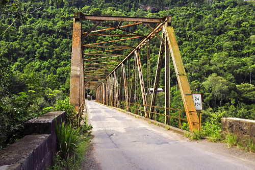 Ponte de Ferro sobre o Rio das Antas - Rodovia RS-448 - 