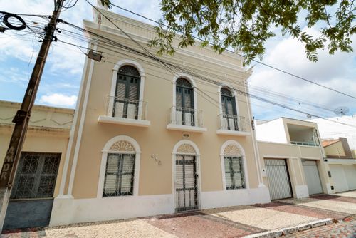 Casa onde viveu Miguel Fenelon Câmara Filho - arcebispo emérito de Teresina