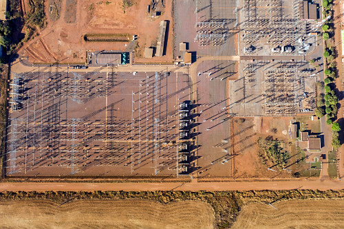 Vista perpendicular de drone de subestação de energia elétrica no Loteamento Alto da Glória - 