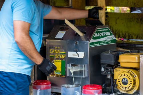Moenda de cana em operação