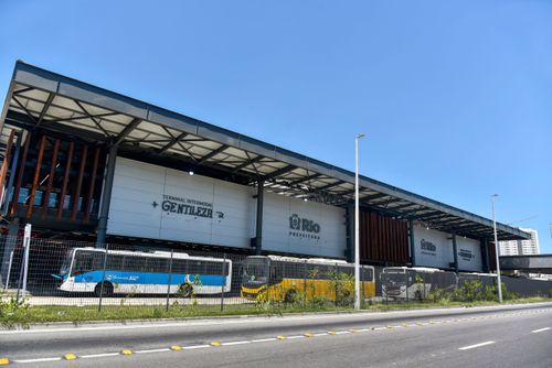 Fachada do Terminal Intermodal Gentileza - bairro de São Cristóvão