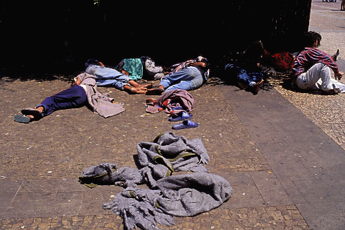 Menores de rua - Praça da Sé
