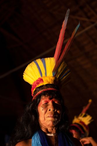 Mulheres indígenas da etnia Kalapalo durante Ritual Feminino Yamurikumã na aldeia Aiha - Parque Indígena do