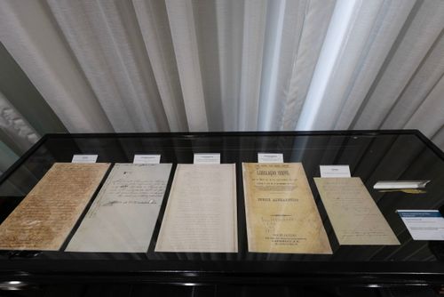 Réplicas das leis anti-escravidão expostas no Museu Itamar Franco no interior do Congresso Nacional