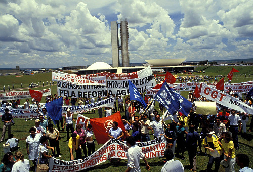 Manifestações - reivindicações - Constituição Brasileira