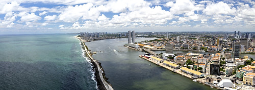 Vista panorâmica de drone do Bairro do Recife - região portuária - Bacia do Pina