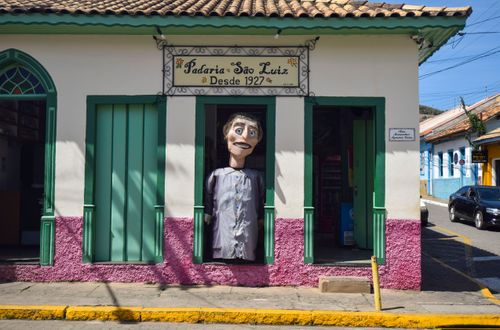 Padaria instalada em casa colonial no centro histórico