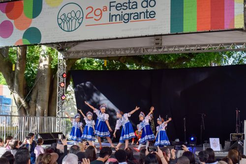 Apresentação de dança do grupo folclórico russo Volga durante a 29ª Festa do Imigrante no Museu - Memoria