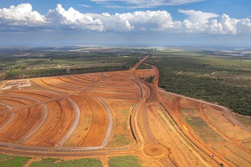 Vista de drone de loteamento recém aberto - 