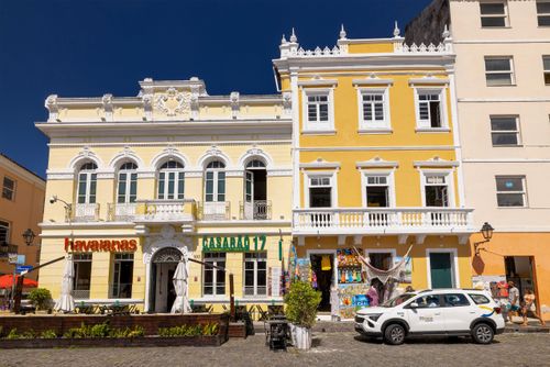 Casarão Dezessete atual sede de galeria multifuncional - Largo Terreiro de Jesus ou praça 15 de Novembro -  