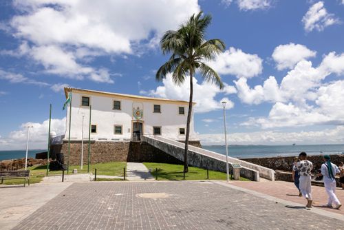 Forte de Santa Maria com Espaço Pierre Verger da Fotografia Baiana - praça Amigos da Marinha - bairro Porto