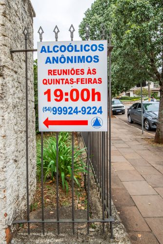 AAA Associação de Alcoólicos Anônimos no centro da cidade - Serra Gaúcha
