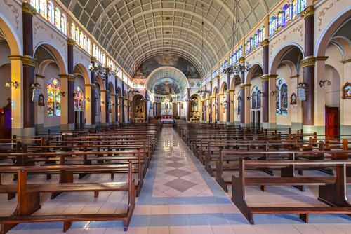 Vista interna da Igreja Matriz Santo Inácio de Loyola