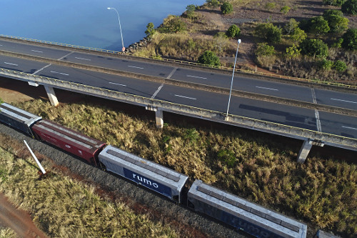 ponte rodoferroviária | Pulsar Imagens | Banco imagens do Brasil