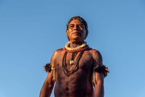 Cacique Tupa Guarani durante o evento Maricá Indígena 2026 na Aldeia Mata Verde Bonita ou Tekoa Ka'Aguy Ovy