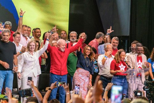Presidente Luís Inácio Lula da Silva com Janja - Gleisi Hoffmann - Lindberg Farias e Paulo Okamotto na comem