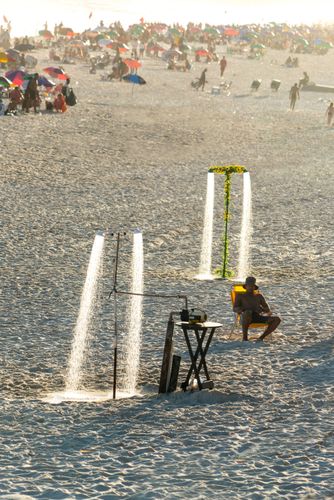 Chuveiros na orla da Praia de Ipanema