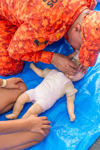 Manequim de treinamento e orientações de primeiros socorros oferecido pelo Corpo de Bombeiros