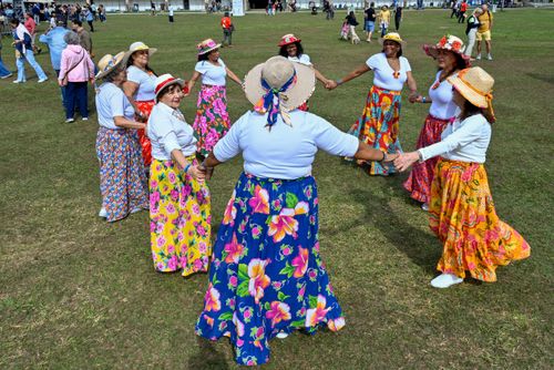 Apresentação do Grupo Aleluia de Fandango Caiçara de São Sebastião de SP no Festival de Cultura Tradicion