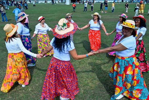 Apresentação do Grupo Aleluia de Fandango Caiçara de São Sebastião de SP no Festival de Cultura Tradicion