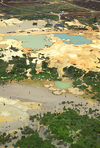 Garimpo em reserva Kaiapó