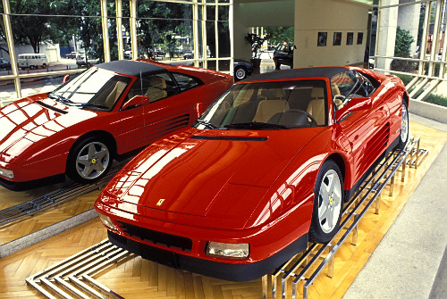 Loja Ferrari -  carros importados